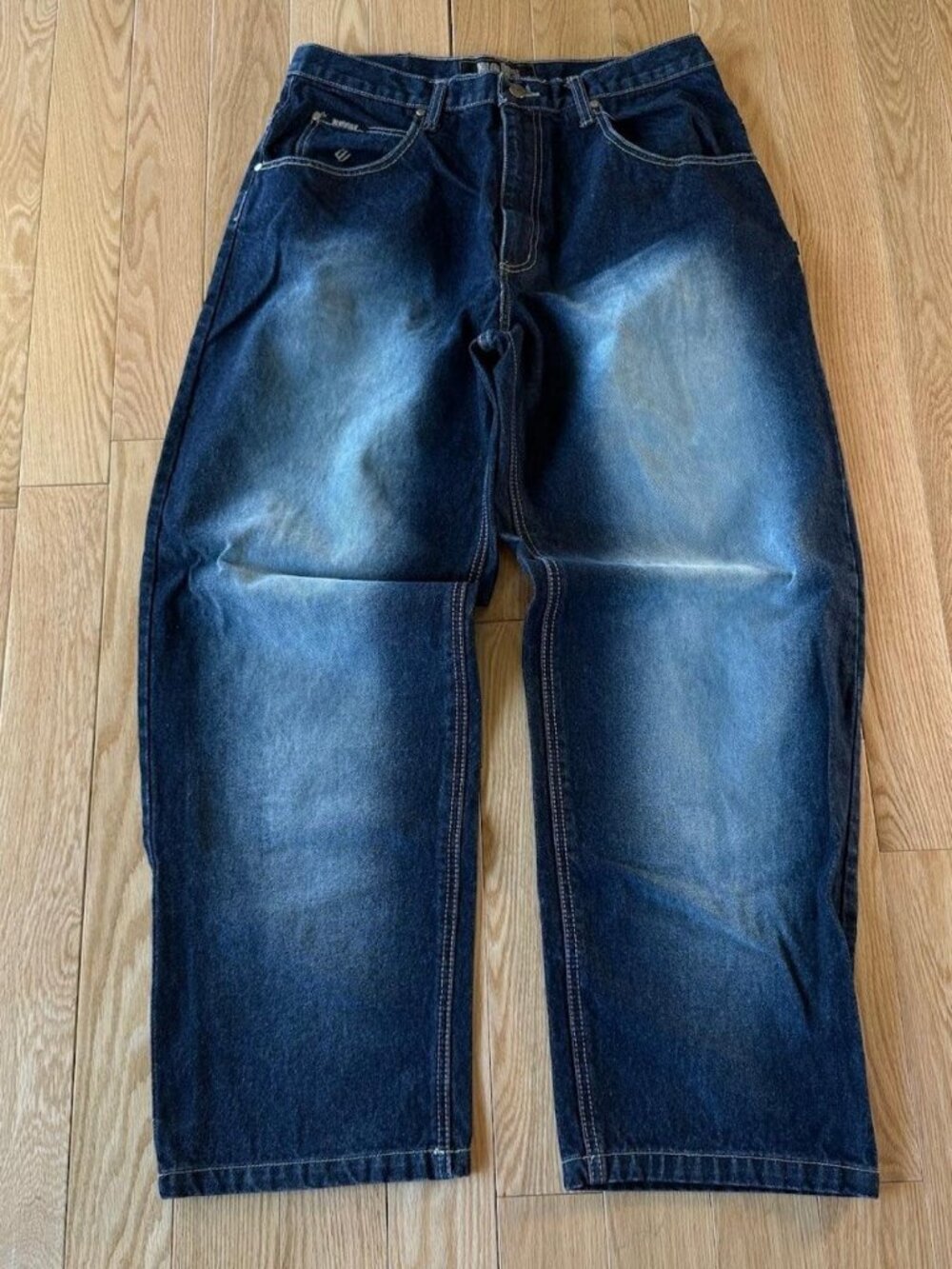 Y2K WEBS FADED BLUE GRADIANT WASH